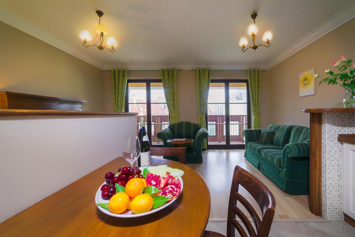 Apartamenty Portowe Mikołajki Kültér fotó